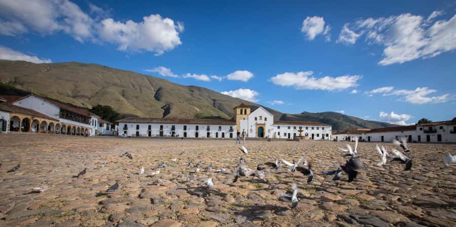 From Bogotá: Tour to Villa de Leyva, Ráquira, Casa Terracota, and Pozos Azules - Getting out of Bogotá: why timing matters more than you think