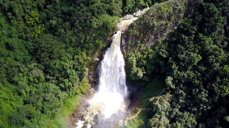 From Medellin: Epic Zipline and Giant Waterfall - Getting to La Ceja: The Private Pick-up and Drive That Sets the Tone