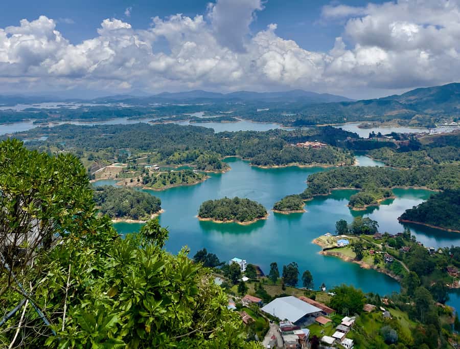 From Medellin: Guatapé Day Trip with El Peñol Rock and Lunch - The 700 Steps Up El Peñol, Plus the View Payoff