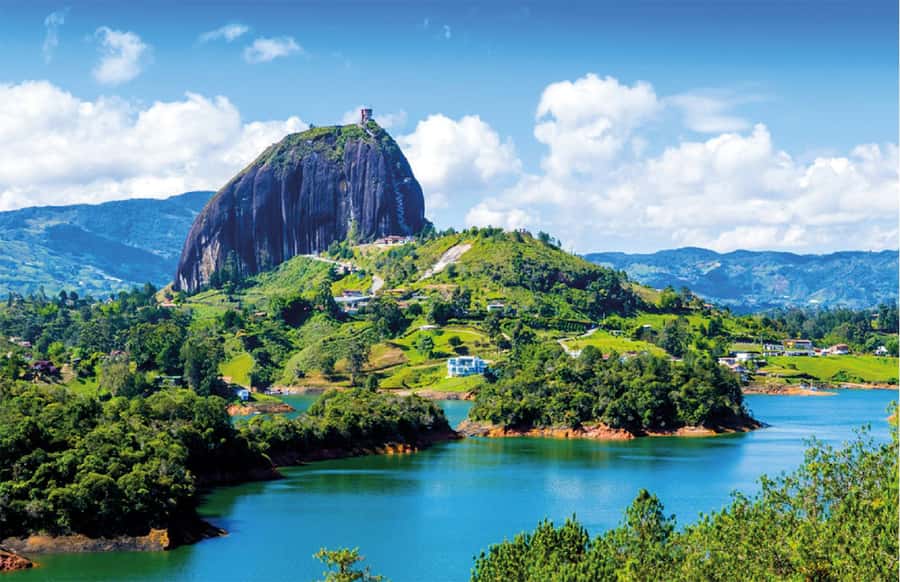 From Medellin: Guatape El Peñol with boat + gastronomic tour - Marinilla tasting stop, the warm up before the main sights
