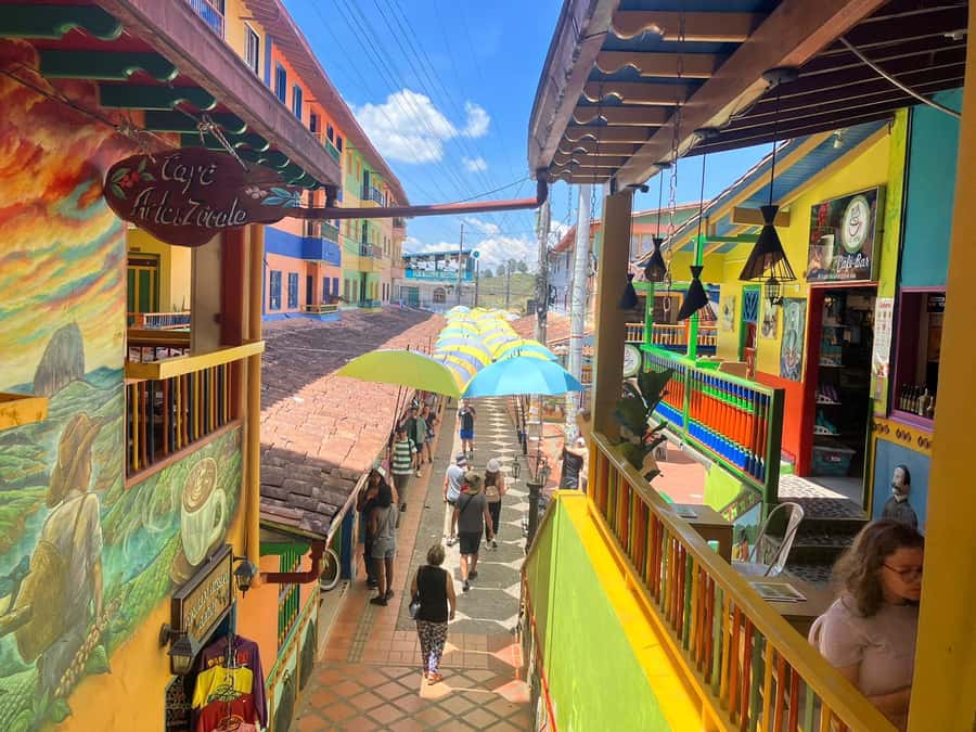 From Medellín: Guatape Private Tour, El Peñol, Boat Ride - Morning Pickup From Medellín, Plus Coffee and Pan de Bono