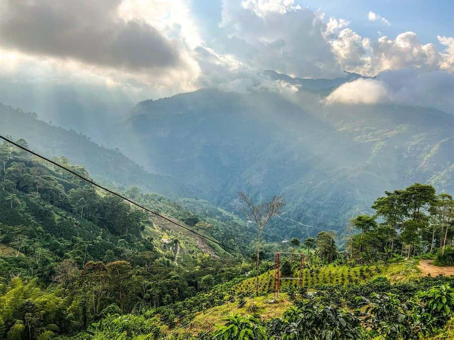 From Medellín: Jardín Private 2-Day Tour with Activities - How difficult is the tour, and who should skip it?