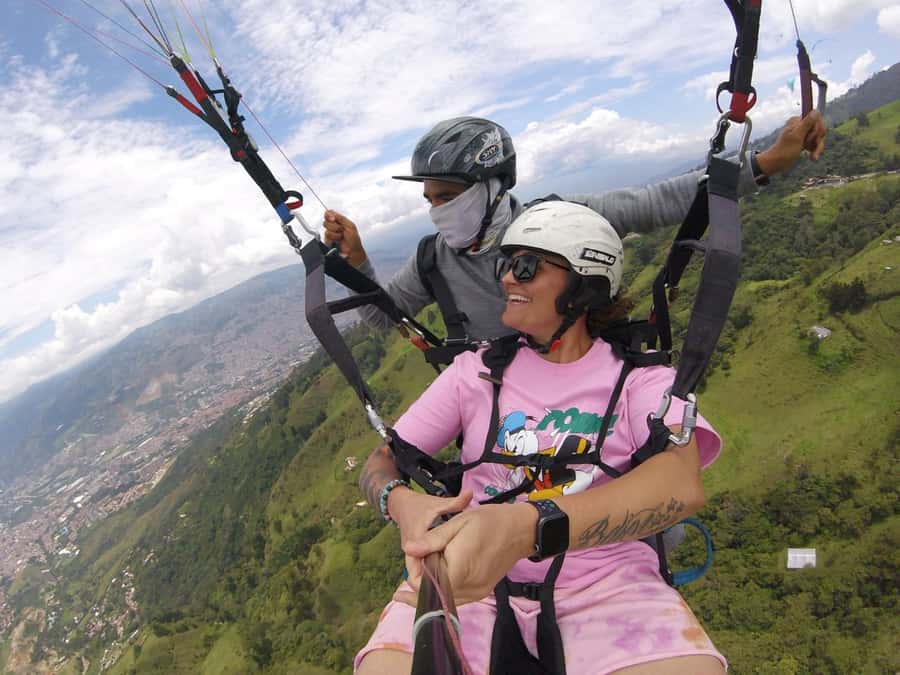 From Medellín: Paragliding Tour with GoPro Photos & Videos - Safety, Comfort, and the Pilots Who Make It Feel Easy