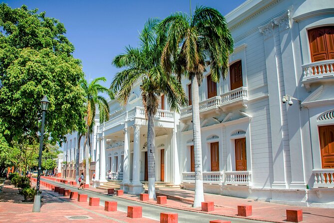 Full City of Santa Marta Tour and its Charms - Catedral Basilica of Santa Marta: Renaissance style, and a strong connection to Bolivar