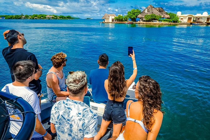 Full Day 5 Best Rosario Islands Spots Make Friends & do Snorkel - Getting There: The Meeting Point and the Boat Mindset