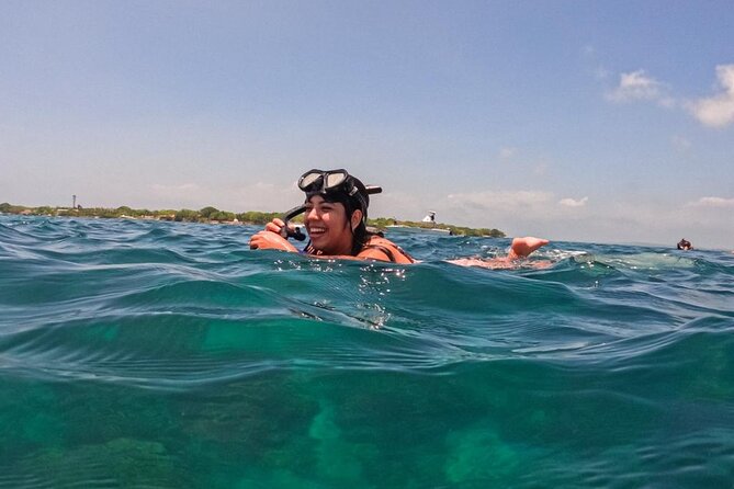 Full Day Cartagena Tour of 5 Islands with Plankton Included - Bocachica Fort panoramic stop: quick, worthwhile, and not a museum day