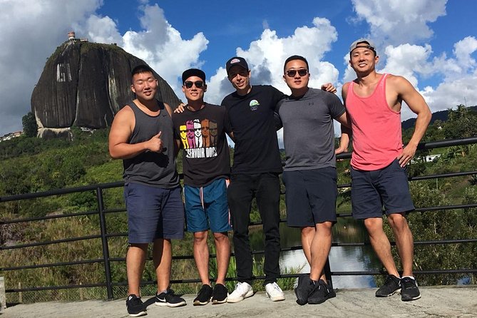 Full-Day Private Guatape Coffee Villa Tour from Medellin - Organic coffee villa on the El Peñol side: what you actually learn
