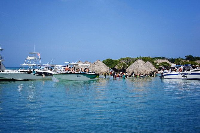 Full day rosario island, cholon, agua azul, baru and free snorkell - Getting to the Islands: Boat Time, Crowding Risk, and What to Watch For