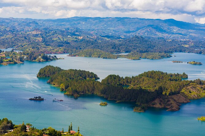 Full-Day Small Group Guatapé Experience - Piedra del Peñol: the 600+ steps, the viewpoint, and the entrance fee