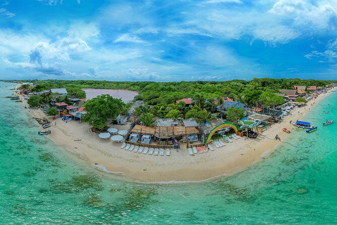 Full Day Tour of 5 Must-See Places in the Rosario Islands - San Fernando Fort, then a fast escape from Cartagena