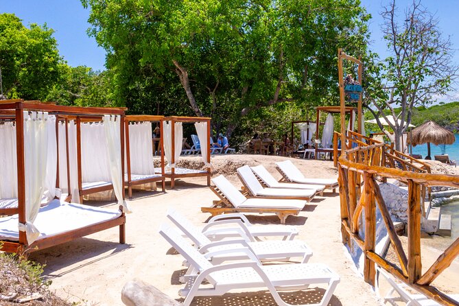 Full day visiting 5 stops 3 Beach Clubs (Rosario, Baru,T Bomba) - Cholón: party-boat energy, and why it’s not for everyone