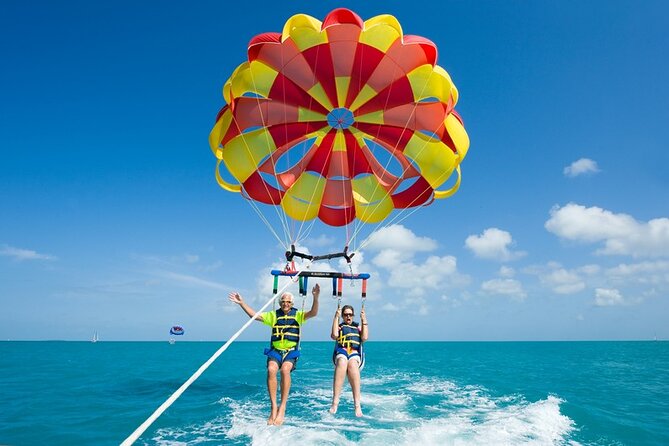 Full Parasailing Tour in San Andres Island - The speedboat ride out, Sea of Seven Colors energy