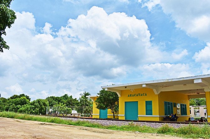 Gabriel Garcia Marquez literature tour in his native Aracataca - Stop 3: Casa del Telegrafista and Cholera Heartbreak You Can Shop For