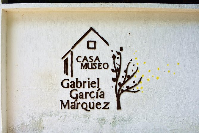 Gabriel Garcia Marquez literature tour in his native Aracataca - Stop 1: Estación De Policia and the Station That Rewired Macondo