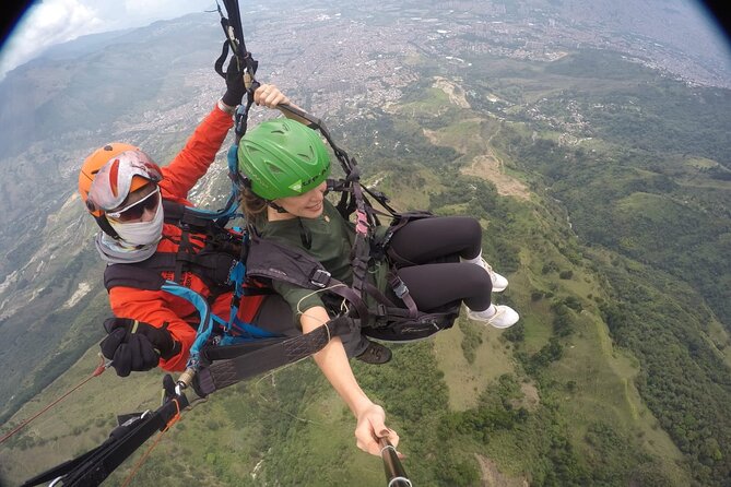 Go Paragliding in Medellín with private transporter service - Flying: private runway takeoff and the sensation you should expect