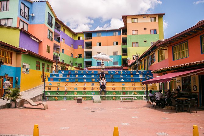 Guatape and El Peñol Day-Trip from Medellin - Lunch in Guatapé: included, and flexible for diets