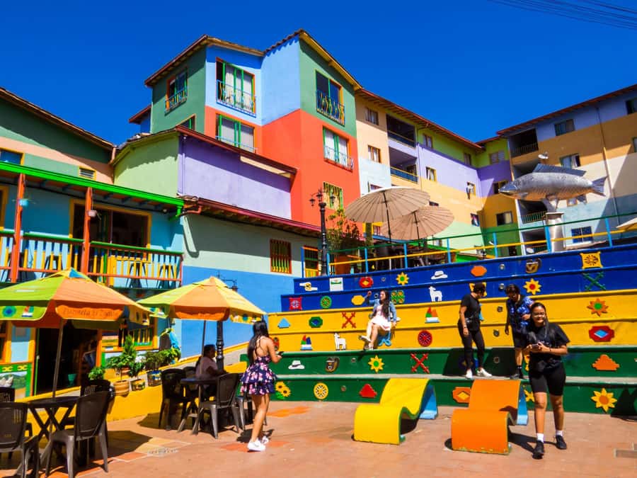 Guatape and El Peñol Rock Tour: Private or Shared - Who should book this, and who should think twice