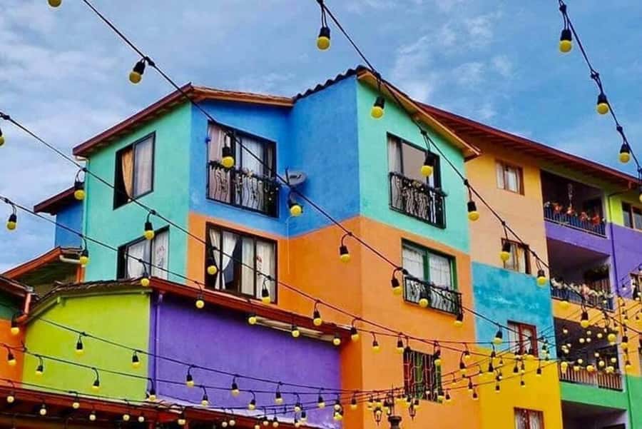 Guatape and El Peñol Rock Tour: Private or Shared - Price and value: is $95 per person fair?
