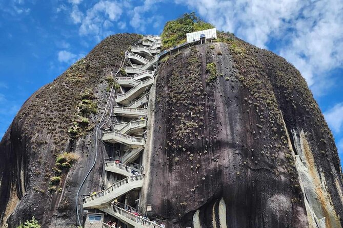 Guatapé and Peñol Private Full Day Tour from Medellín - Replica del Viejo Peñol for dam-era context and viewpoint energy