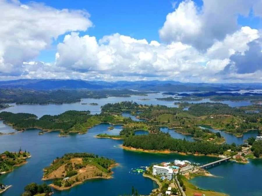 Guatapé & Coffee Farm, all in one day - Should You Book This Guatapé and Coffee Day Trip?