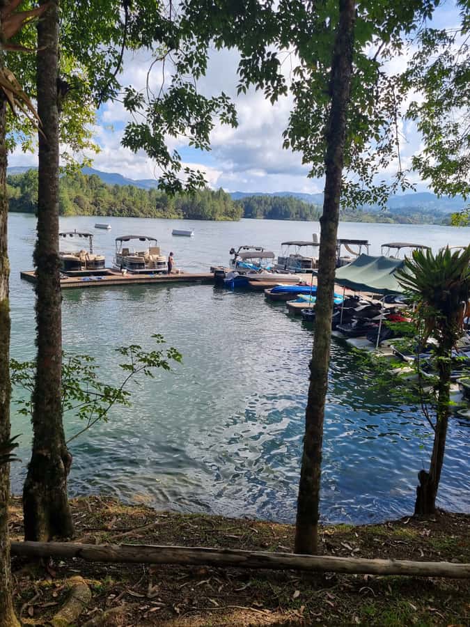 Guatapé: Day trip with Transport, Food & Boat - El Peñol Stop: About an Hour to Get Oriented