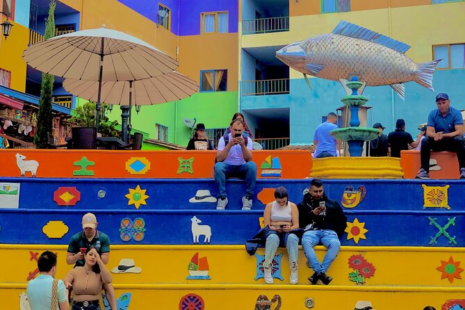 Guatapé Full Day Tour – Piedra del Peñol with meals & boat tour - Marinilla animal farm and the El Peñol replica stop