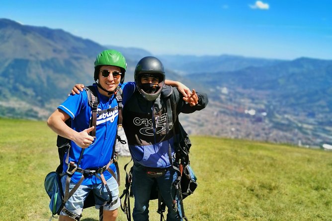 Guatape & Paragliding & El Peñol Rock & Quaint Town From Medellin - How this Guatapé, El Peñol, and Paragliding day makes sense from Medellín