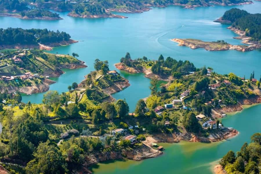 Guatape: Paragliding Experience - Safety Briefing and Harness Fit, Then You Let the Instructor Fly