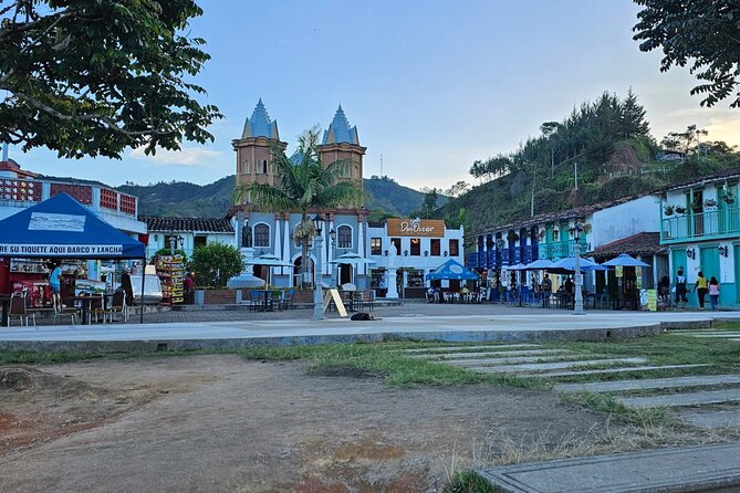 Guatapé Tour and Dam Boat Tour from Medellín - Key things to know before you go