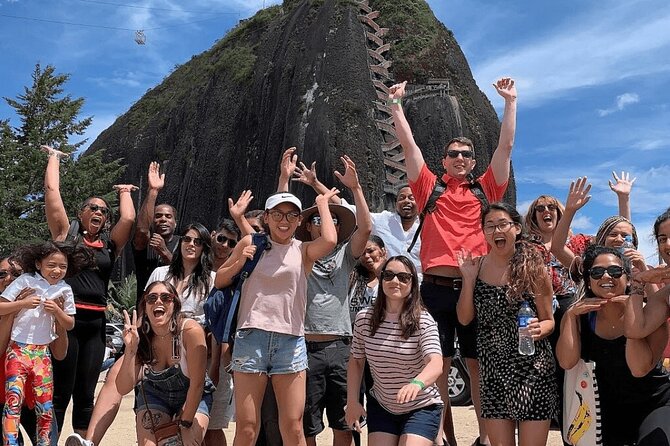Guatape Tour from Medellin (Shared and Private Tour) - The guide and the pace: what “professional and helpful” means in real life