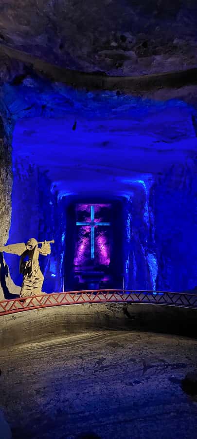Guatavita Lagoon + Casa loca + Pueblo+ Salt Cathedral - Guatavita Lagoon: where the El Dorado legend starts to make sense