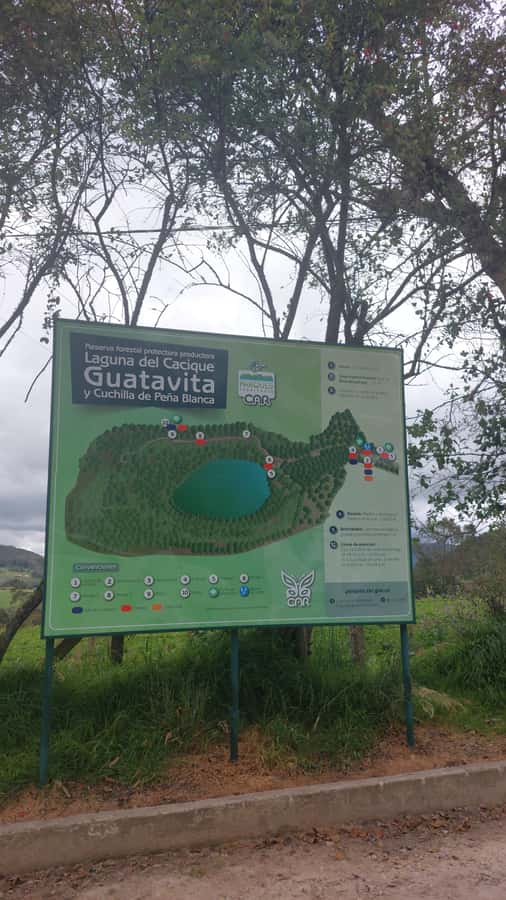 Guatavita Lagoon + Casa loca + Pueblo+ Salt Cathedral - Value for $100: what you get, and what you still pay for