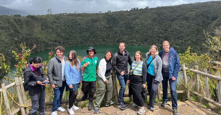 Guatavita: Tour to Guatavita Lagoon, the Village and Casa Loca - The viewpoint photo stop: the 1-hour gap where good photos happen