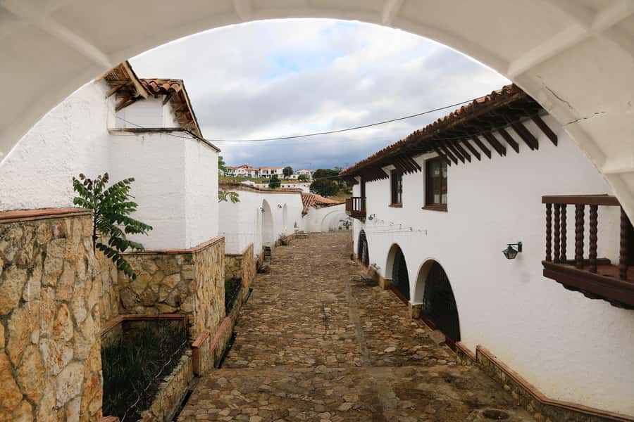 Guatavita: Tour to Guatavita Lagoon, the Village and Casa Loca - Panoramas and the Muisca legend at Guatavita Lagoon