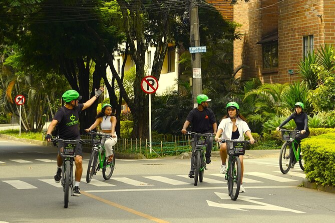Half Day Bike Tour in Medellin - Local snack, Coffee or Beer - Stop 3: Parques del Río, following the river that divides the city