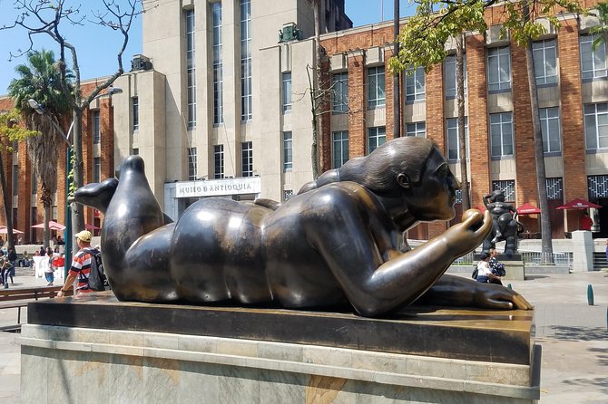 Half day city tour including fruit tasting - Plaza Botero: Start With Art That Explains Medellín’s Attitude