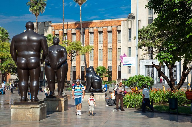 Half-day cultural city tour in Medellin - Pueblito Paisa: A Quick Taste of Antioquia Village Architecture