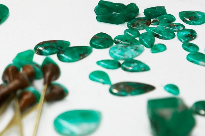 Hands‑On Colombian Emerald Polishing Experience - Practical tips so you enjoy the polishing without stress