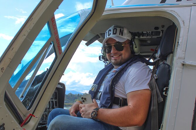 Helicopter flight in Guatape - Why a short helicopter flight works so well over Guatapé