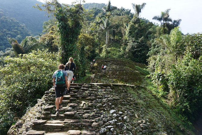 Hike for 4 days to the Lost City, Santa Marta - Starting in Santa Marta: Expotur, the 4x4 ride, and the early start
