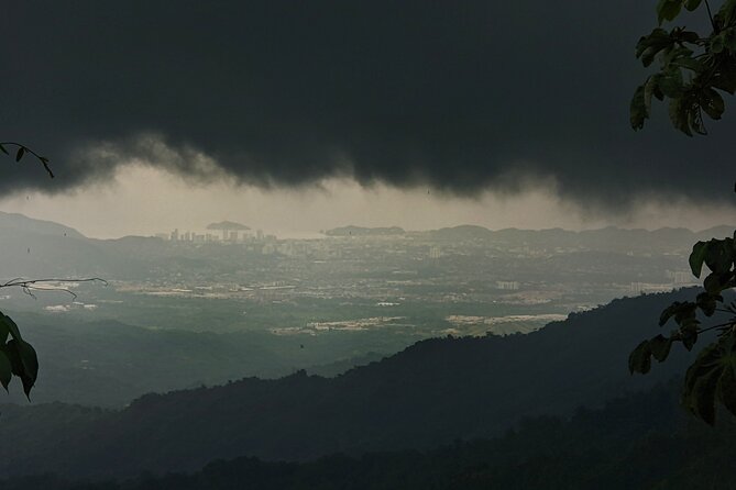 Hiking To Minca - Trekking Through Mountains and Rainforests, at Your Own Pace