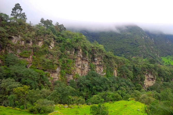 Hiking tour to the tallest waterfall in Colombia - La Chorrera Waterfall: Enjoying a 590 m High Finale