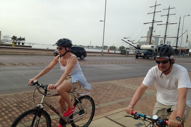 Historic and Movie Bike or Walking Tour - From Castillogrande to the Bay: Pirate-Era Vibes and an Easy Start