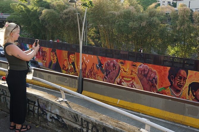 Historical Shared Tour Salsa, Graffiti & Resistance in Cali - Stop 1: Plazoleta Jairo Varela, Where the Rhythm Starts