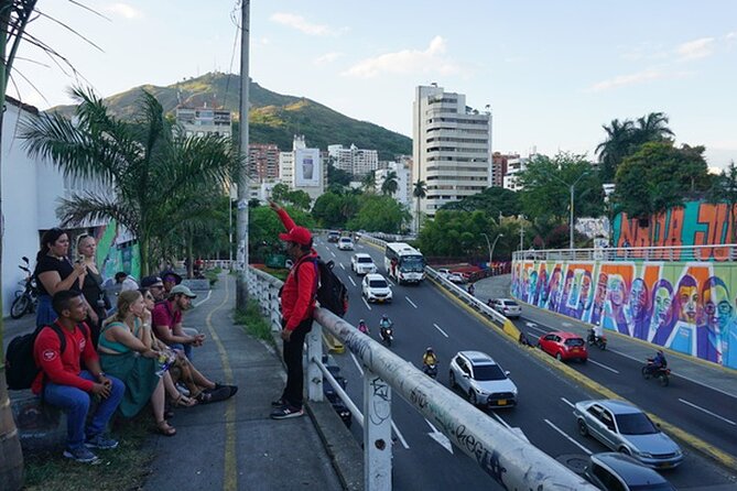 Historical Shared Tour Salsa, Graffiti & Resistance in Cali - Stop 5: Edificio Boulevard del Río Emcali, City Views and the River Connection