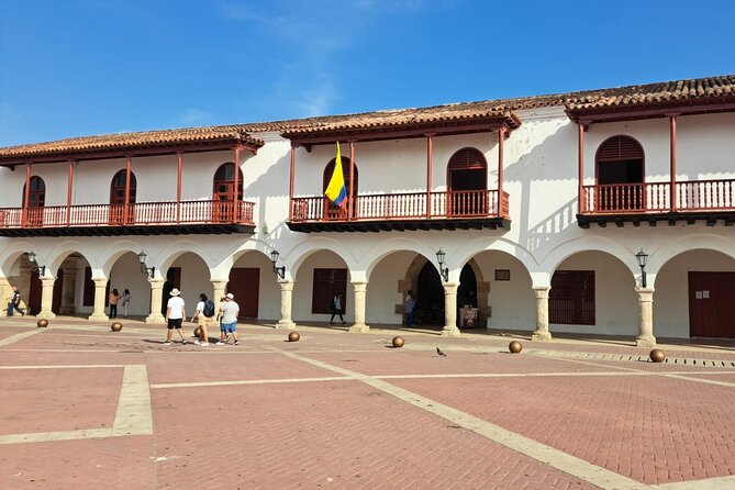 Historical Tour of Cartagena - Plaza de Bolívar, Simón Bolívar, Gabriel García Márquez, and a Nearby Inquisition Museum