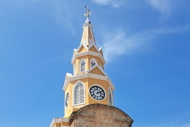 Historical Tour of Cartagena - Plaza de la Aduana and the Mayor’s Office, Where Power Looks Formal