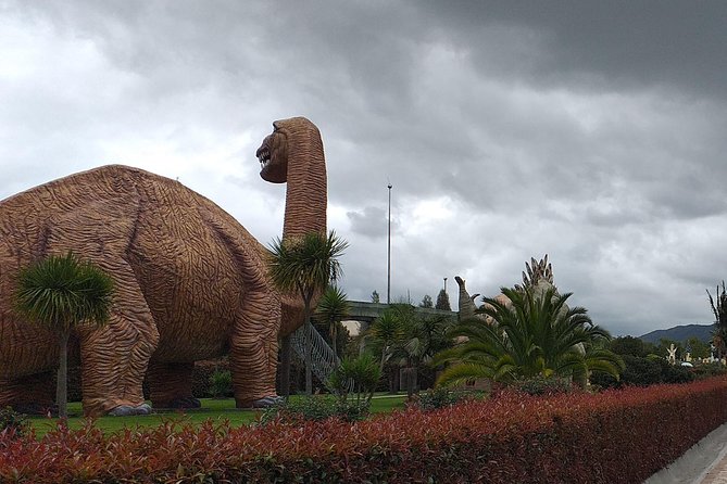 Jaime Duque Park Private Tour from Bogotá. (8 Hrs.) - Monuments and the Seven Ancient Wonders replicas: the photo stops that make sense with context