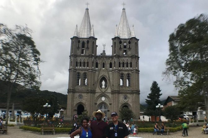 Jardin Private Day Trip: Colombian Coffee Tour from Medellin - Cable car to the mountain top: a smart energy saver