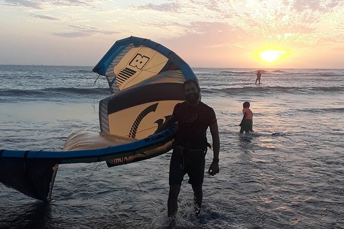 KITESURF Experience - Safety on a Busy Shoreline: The Reality of Boats, Jet Skis, and Lines